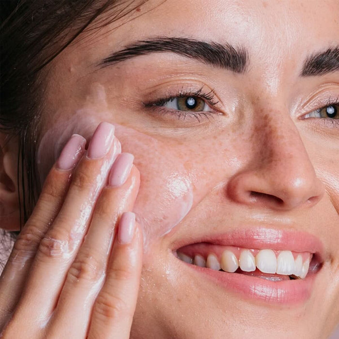 Set de Machiaj Shiseido SYNCHRO SKIN - WALTI WALTI