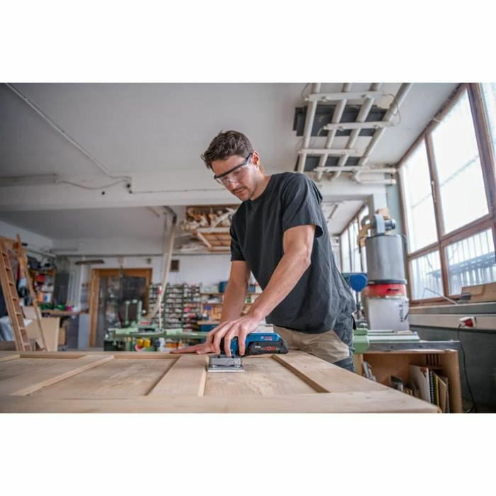 Ferăstrău BOSCH Professionak 18 V - WALTI WALTI