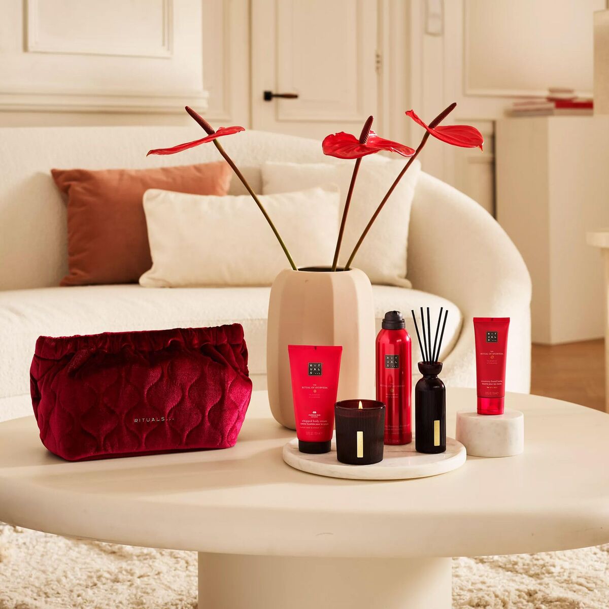 Loțiune de Corp Rituals THE RITUAL OF AYURVEDA 5 Piese - WALTI