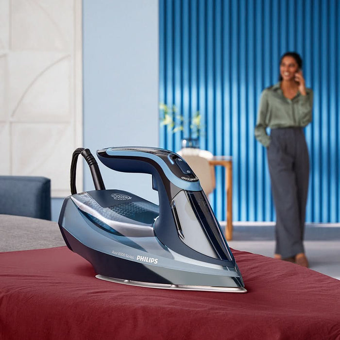 Fier de calcat PHILIPS Azur 8000 DST8020/20, 3000W, 240g/min, 300ml, talpa SteamGlide Elite, albastru-bleumarin WALTI