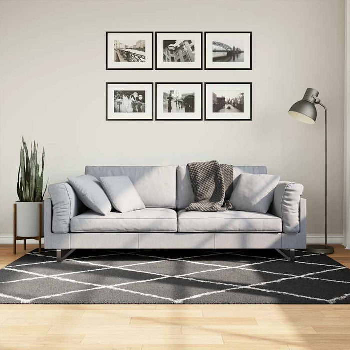 Covor pufos "PAMPLONA" fire înalte negru/crem modern 140x200 cm WALTI