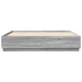 Cadru de pat cu lumini LED gri sonoma 180x200 cm lemn prelucrat - WALTI WALTI