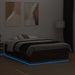 Cadru de pat cu lumini LED stejar maro 140x190cm lemn prelucrat - WALTI WALTI