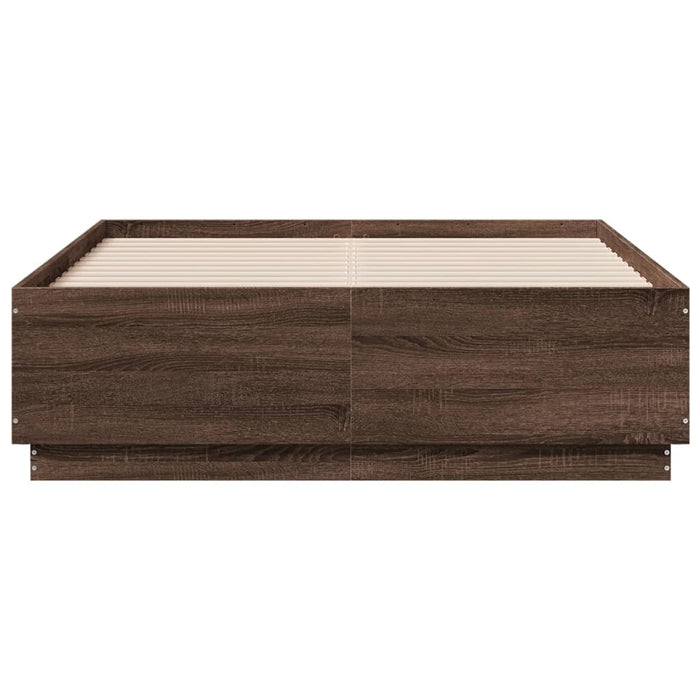 Cadru de pat cu lumini LED stejar maro 140x190cm lemn prelucrat - WALTI WALTI
