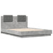 Cadru de pat cu tăblie gri beton 120x190 cm lemn prelucrat - WALTI WALTI