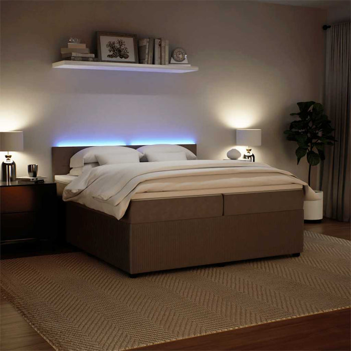 Pat box spring cu saltea, gri deschis, 200x200 cm, catifea - WALTI WALTI