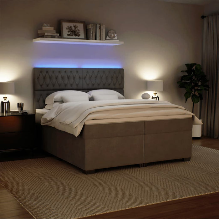 Pat box spring cu saltea, gri deschis, 200x200 cm, catifea - WALTI WALTI