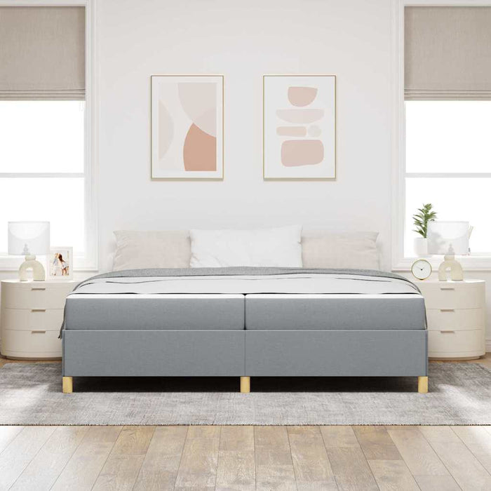 Pat cu arcuri Gri deschis și alb 200 x 200 cm țesătură - WALTI WALTI