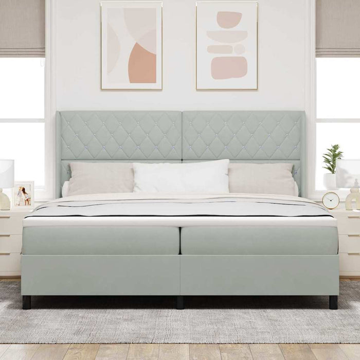 Pat cu boxă spring LED și saltea Gri deschis 200 x 200 cm - WALTI WALTI