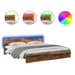 Cadru de pat cu headboard Lemn Vechi 200 x 200 cm Lemn compozit - WALTI WALTI