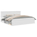 Cadru de pat cu headboard Alb 200 x 200 cm Lemn de pin masiv - WALTI WALTI