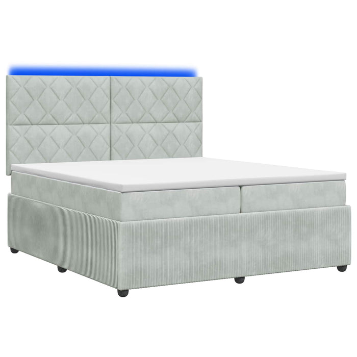 Pat cu arcuri LED și saltea Gri deschis 200 x 200 cm Catifea WALTI