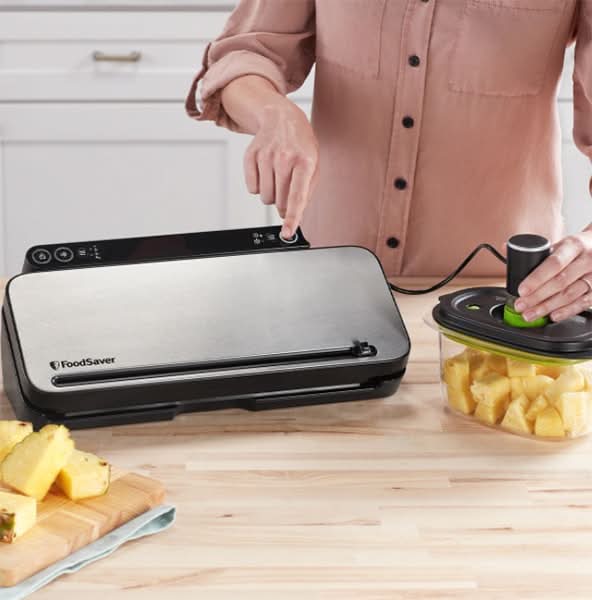 Aparat de vidat FOODSAVER VS3190X-01, 100W, argintiu-negru WALTI