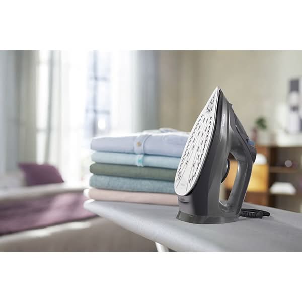 Fier de calcat PHILIPS Seria 3000 DST3041/80, 2600W, 200g/min, 300ml, talpa ceramica, negru WALTI