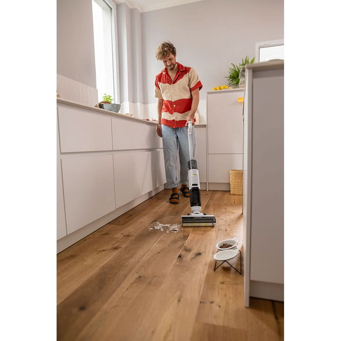 Aspirator vertical cu spalare KARCHER FCV 2 Natural 10561010, 0.42l, 21.6V, pana la 25min, alb-galben WALTI