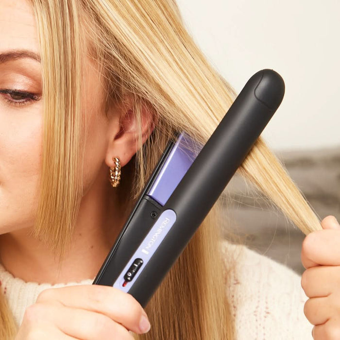 Set REMINGTON Style Essentials D3016GP: Uscator de par, 2000W, negru + Placa de indreptat parul, 215 grade, negru WALTI