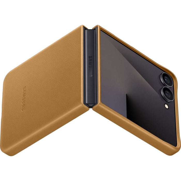 Husa telefon SAMSUNG Kindsuit Case pentru Galaxy Z Flip7, EF-VF766PAEGWW, maro WALTI