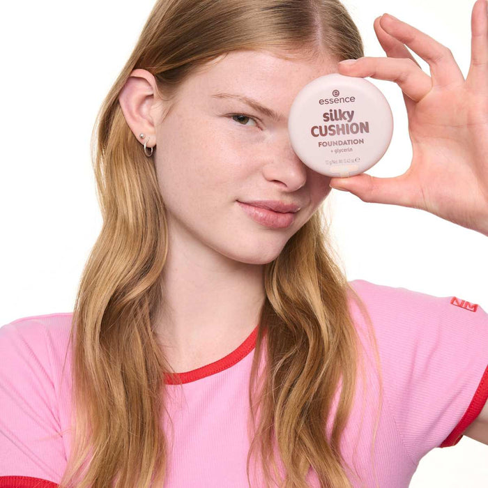 essence Fond de ten silky CUSHION 110, 12 g WALTI