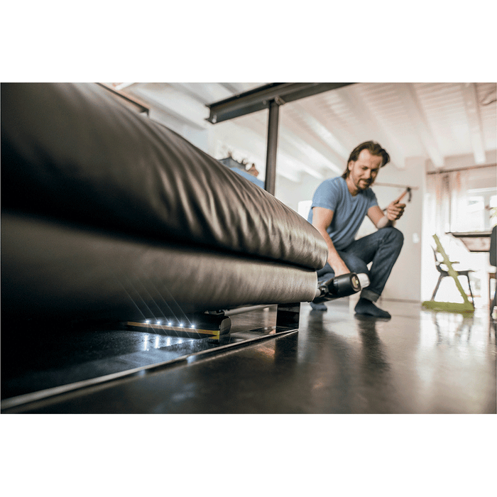 Aspirator vertical KARCHER VC 6 Cordless Ourfamily Pet, 0.8l, 25.2V, autonomie max 50 min, alb-argintiu WALTI