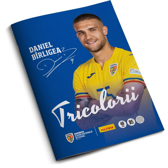Pachet 6 Caiete B5 ECHIPA NATIONALA DE FOTBAL A ROMANIEI Tricolorii, 3 matematica + 3 dictando, 2+48 file, legatura capsata, multicolor WALTI
