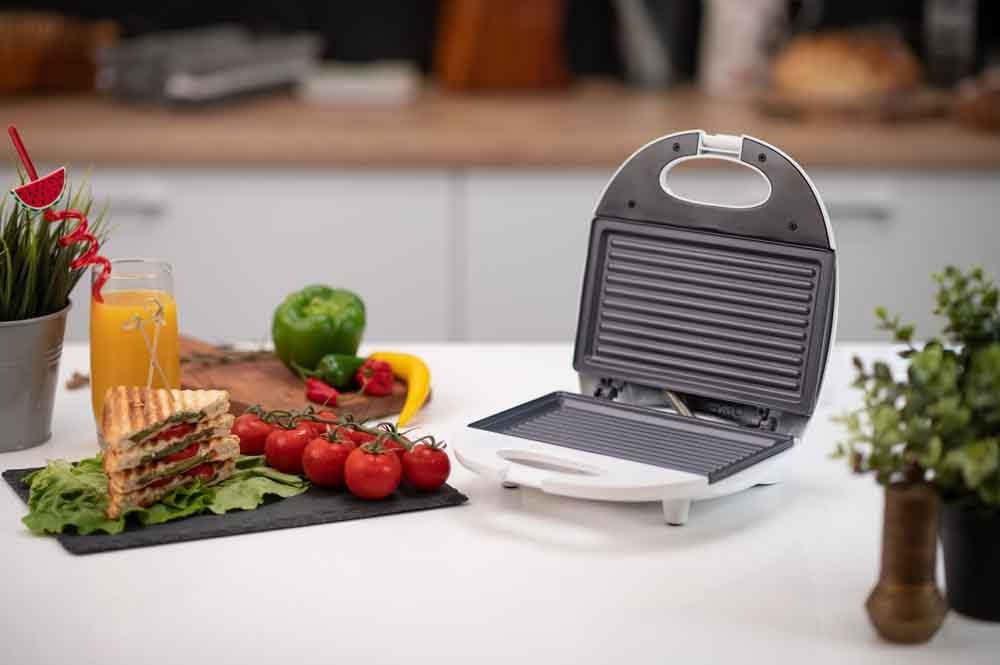 Sandwich maker MYRIA MY4108, 750W, alb WALTI