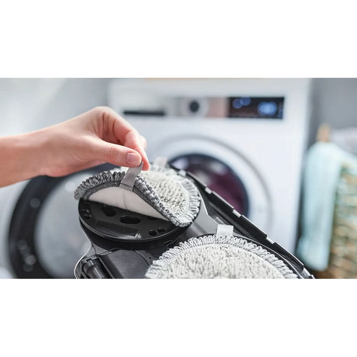 Aspirator vertical 2in1 BOSCH Unlimited 7 ProHygienic Aqua BCS71HYG3, 0.3l, 18V, autonomie max 40 min, alb-negru WALTI