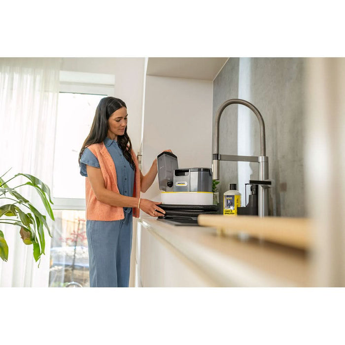 Aspirator cu spalare KARCHER Spot Cleaner SE 2 10814100, 0.8l, 450W, galben-alb WALTI