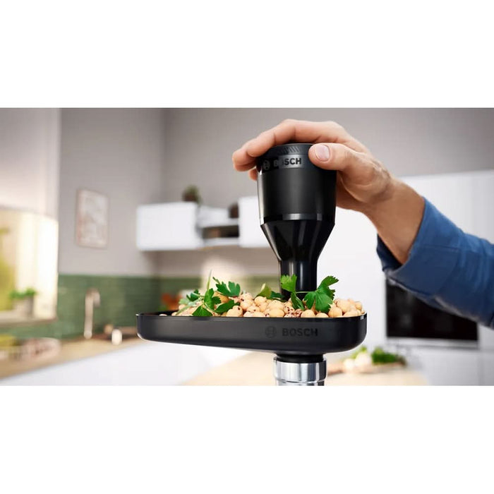 Masina de tocat carne BOSCH MFWS420W, 2.5kg/min, 1900W, accesoriu carnati/kebbe, alb-negru WALTI