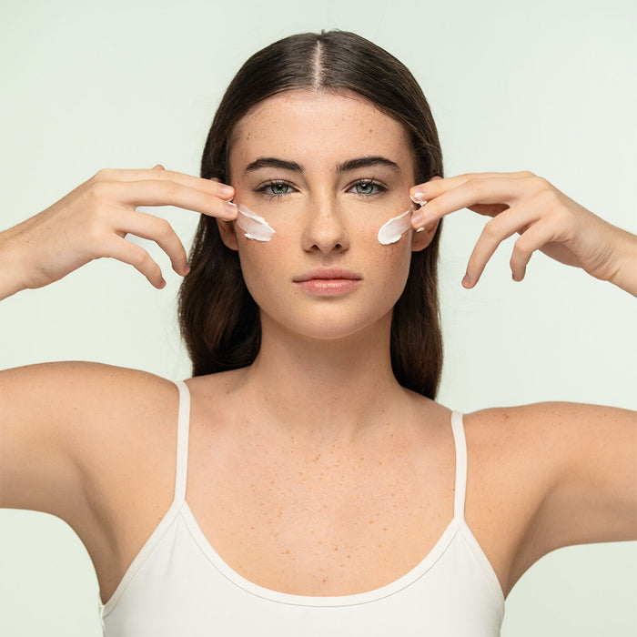 Set pentru rutină facială și corporală CBD InnovaGoods - WALTI WALTI