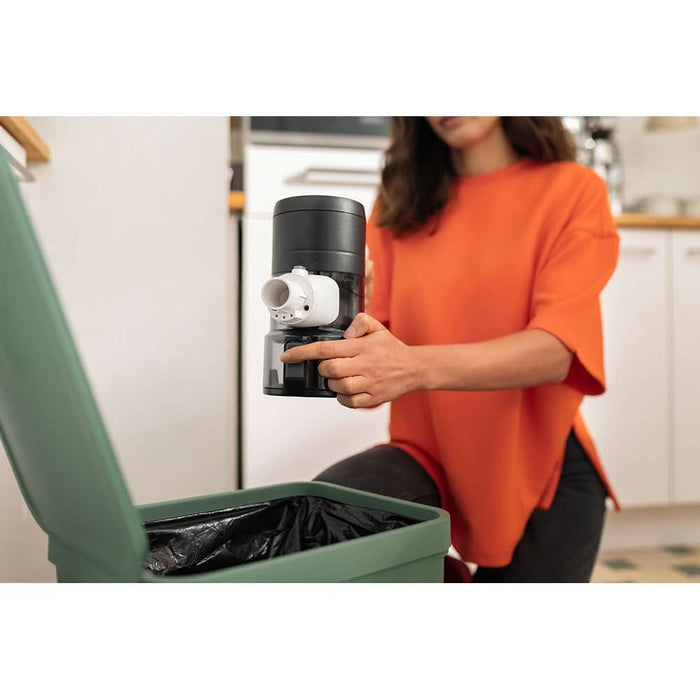 Aspirator vertical KARCHER KVA 2, 0.6l, autonomie max 40 min, alb-negru WALTI
